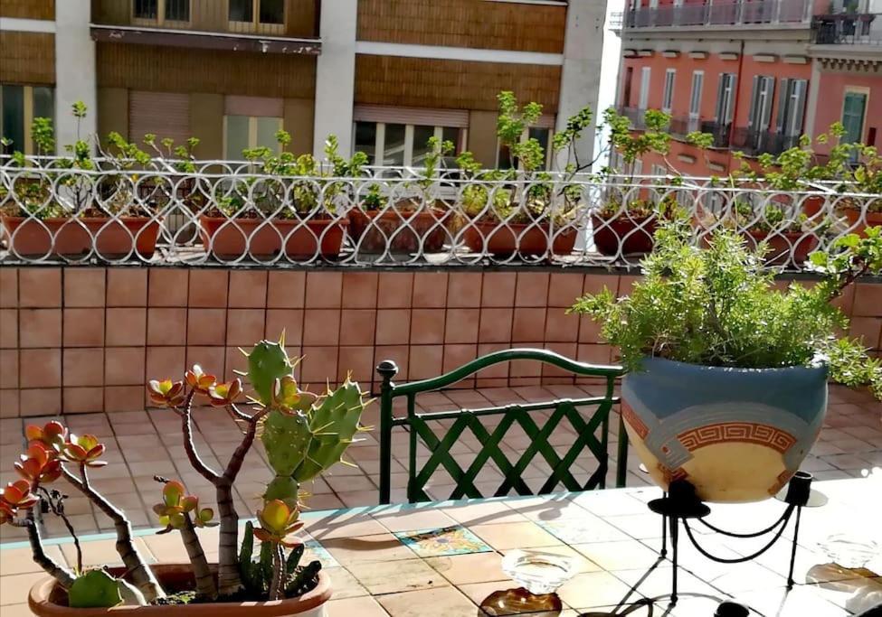 Amazing Roof In The Heart Of Naples! Apartment Luaran gambar
