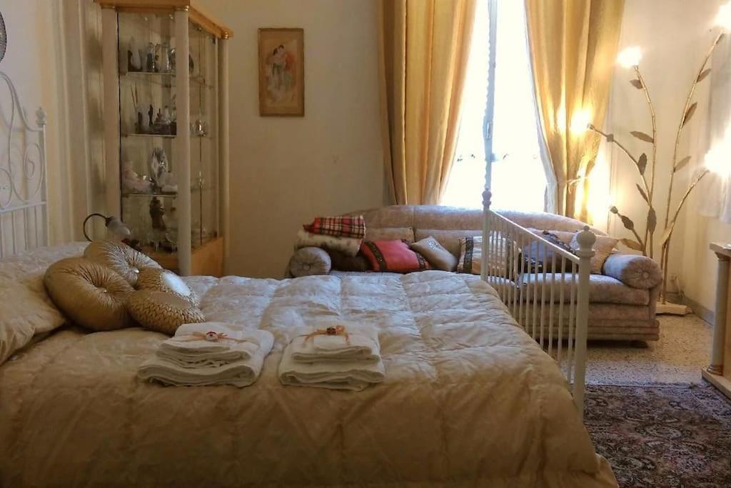 Amazing Roof In The Heart Of Naples! Apartment Luaran gambar